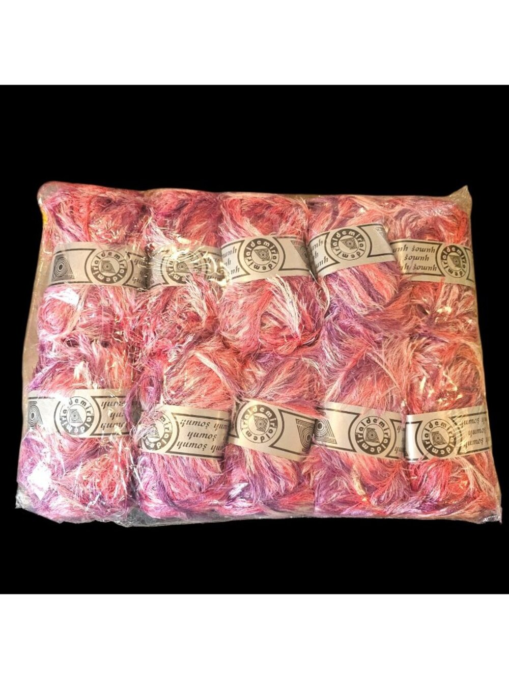Lot Novelty Fuzzy Eyelash Skein Lot Pink Purple Polyester 10 Pcs